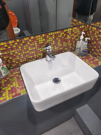 Custom Tiles & Co